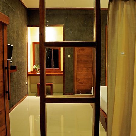 Good Heart Hotel Quần đảo Gili Ngoại thất bức ảnh