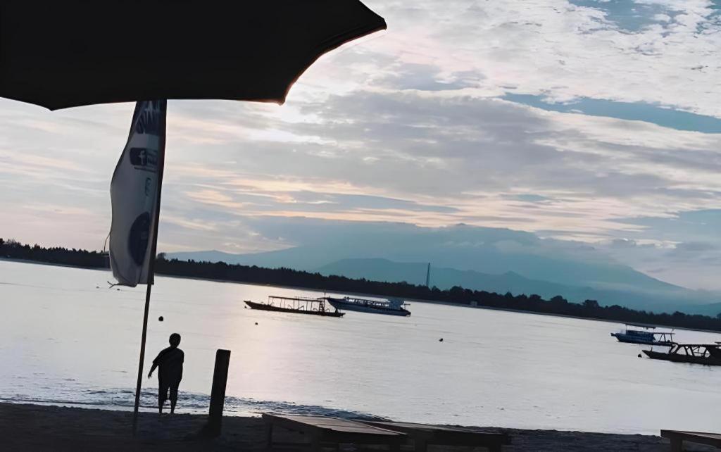 Good Heart Hotel Quần đảo Gili Ngoại thất bức ảnh